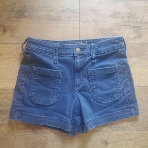 Universal Thread Shorts